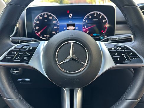 Used 2022 Mercedes-Benz C 300 Sedan image 21