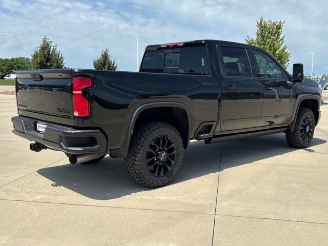 New 2026 Chevrolet Silverado 2500 High Country w/ Midnight Edition AWD/4WD image 6