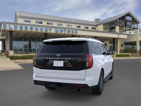 New 2026 Ford Expedition Active RWD image 8