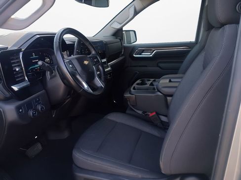 Used 2025 Chevrolet Silverado 1500 LT image 19
