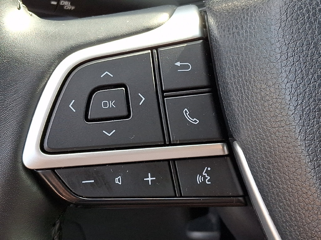 Certified 2025 Toyota Grand Highlander FWD image 25