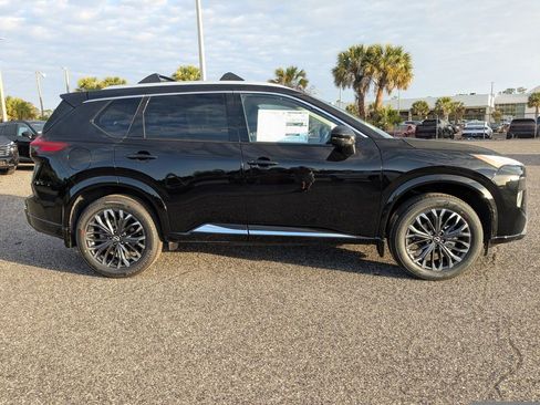 New 2026 Nissan Rogue Platinum AWD/4WD image 3