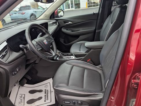 Used 2024 Buick Encore GX Avenir w/ Avenir Convenience Package FWD image 13