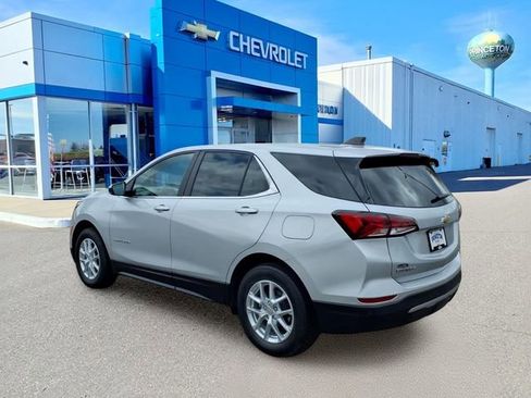 Used 2022 Chevrolet Equinox LT AWD/4WD image 6