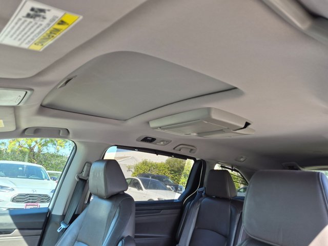 Used 2018 Honda Odyssey Elite image 13