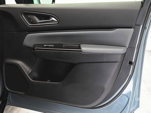 Used 2025 Honda Prologue Touring image 10