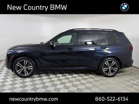 Used 2023 BMW X7 xDrive40i w/ M Sport Package AWD/4WD image 4