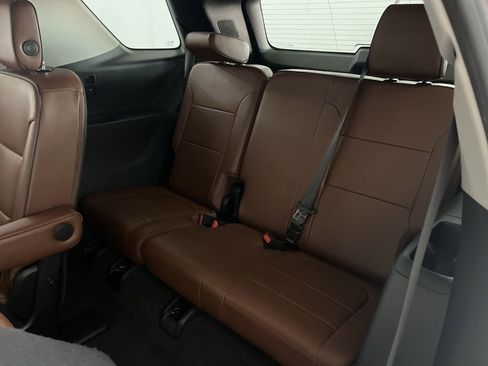 Used 2018 Chevrolet Traverse High Country image 21