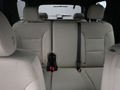 Used 2023 Chevrolet Traverse LS FWD image 30