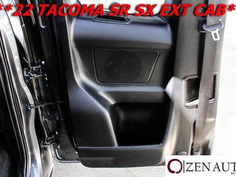 Used 2022 Toyota Tacoma SR w/ SX Package image 33
