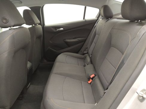 Used 2019 Chevrolet Cruze LS w/ LS Convenience Package FWD image 18
