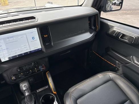 Certified 2024 Ford Bronco Badlands AWD/4WD image 15