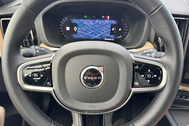 Used 2026 Volvo XC60 B5 Plus w/ Protection Package Premier AWD/4WD image 26