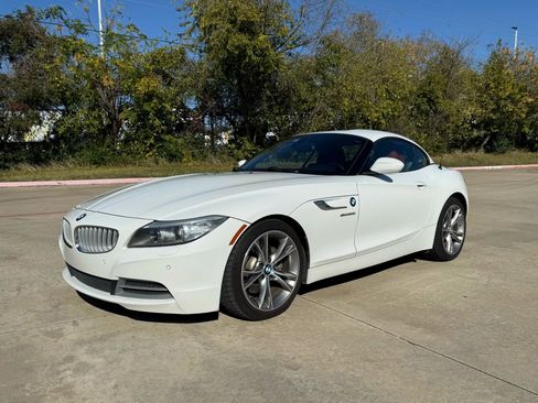 Used 2016 BMW Z4 sDrive35i image 2