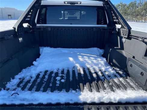 Used 2024 Toyota Tacoma Trailhunter image 19