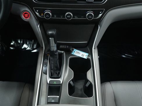 Used 2018 Honda Accord EX-L image 15
