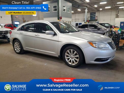 Used 2011 Chrysler 200 Touring FWD image 5