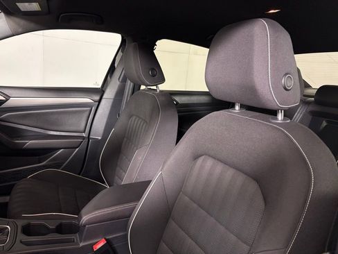 Used 2023 Volkswagen Jetta Sport FWD image 17