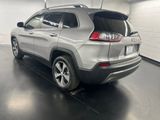 Used 2019 Jeep Cherokee Limited image 3