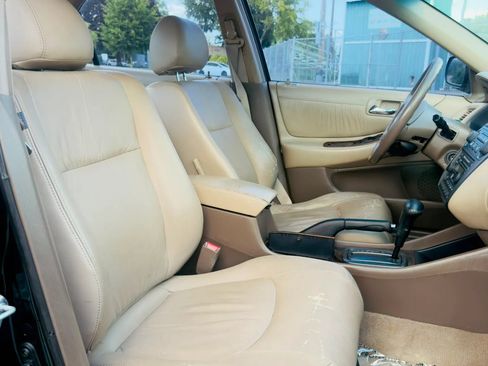 Used 2001 Honda Accord EX image 10