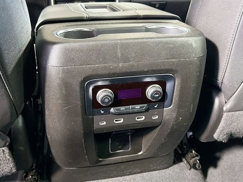Used 2023 Chevrolet Tahoe Premier AWD/4WD image 30