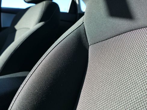 Used 2023 Kia Forte LXS image 12