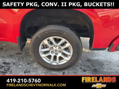 Certified 2022 Chevrolet Silverado 1500 RST w/ Convenience Package II image 16