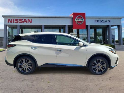 Certified 2021 Nissan Murano SV w/ SV Special Edition Package FWD image 3