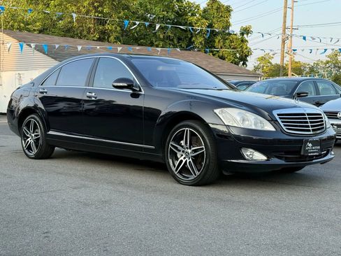 Used 2009 Mercedes-Benz S 550 4MATIC image 3