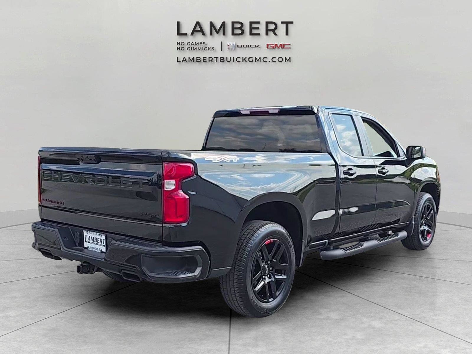 Used 2023 Chevrolet Silverado 1500 RST w/ Redline Edition AWD/4WD image 5