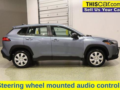 Used 2025 Toyota Corolla Cross L FWD image 8