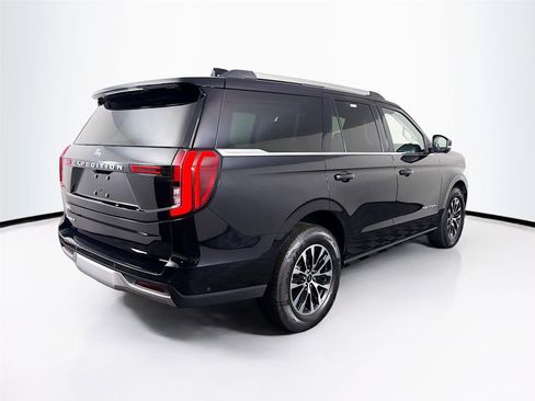 Used 2025 Ford Expedition Platinum AWD/4WD image 11