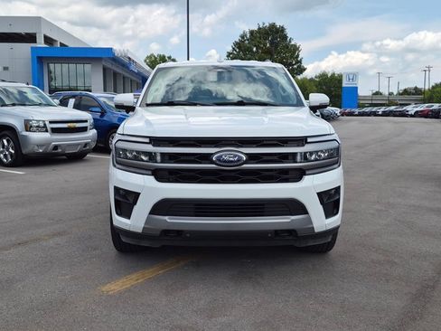 Used 2024 Ford Expedition Max XLT AWD/4WD image 2