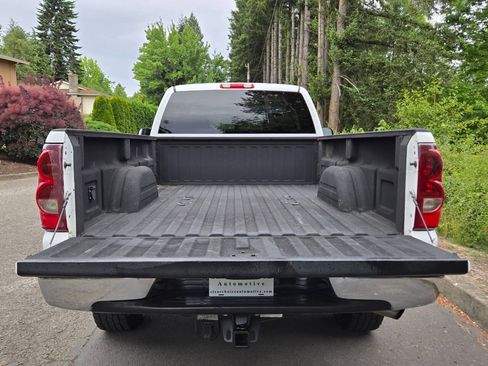 Used 2003 Chevrolet Silverado 2500 LS w/ Skid Plate Package AWD/4WD image 7