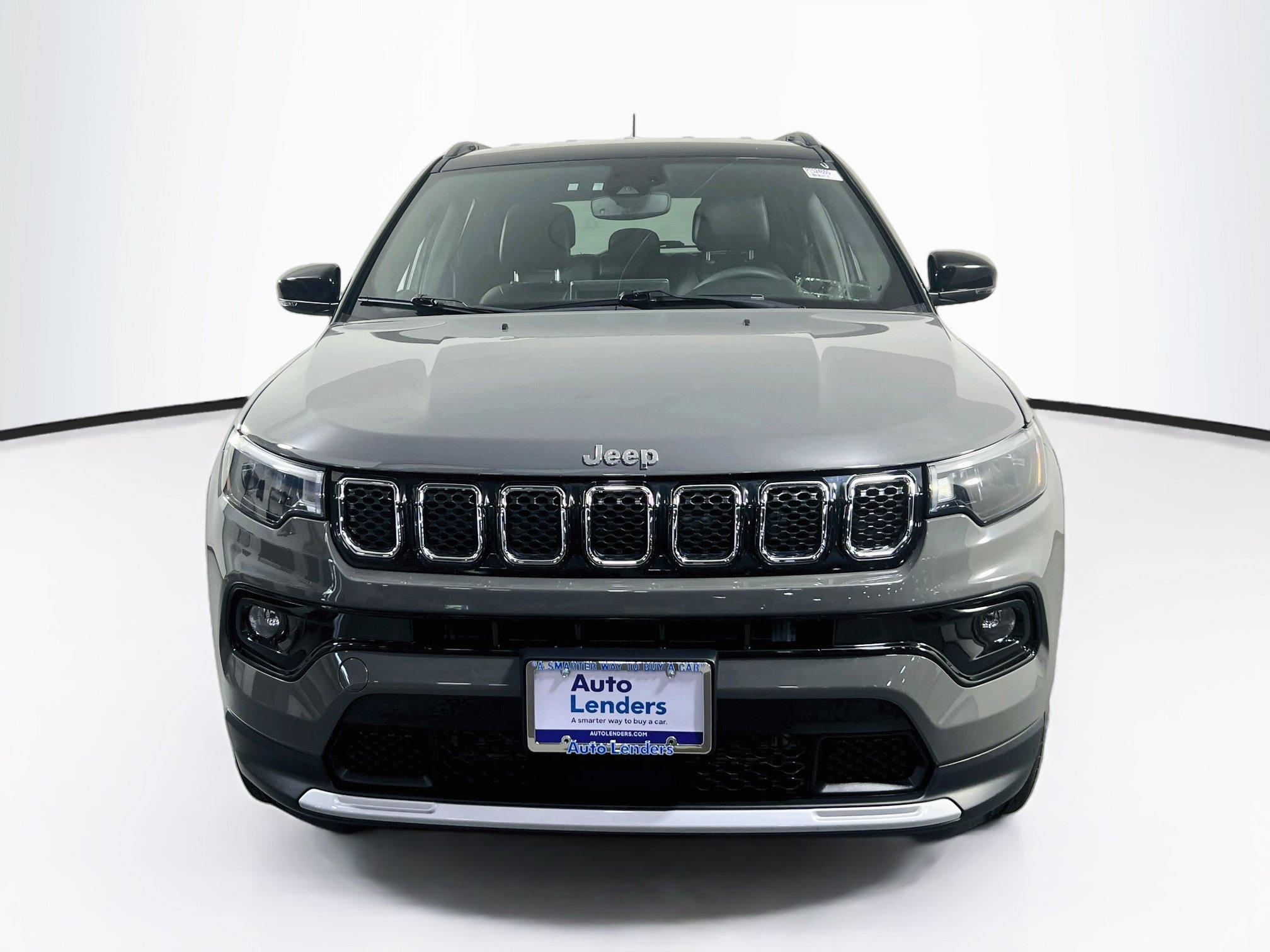 Used 2023 Jeep Compass Limited AWD/4WD image 2