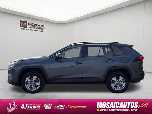 Used 2025 Toyota RAV4 XLE AWD/4WD image 4