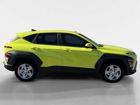 New 2026 Hyundai Kona SE image 6
