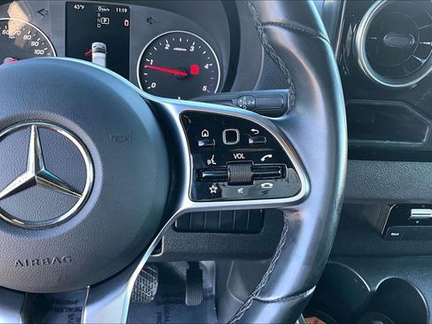 Used 2023 Mercedes-Benz Sprinter 2500 image 20
