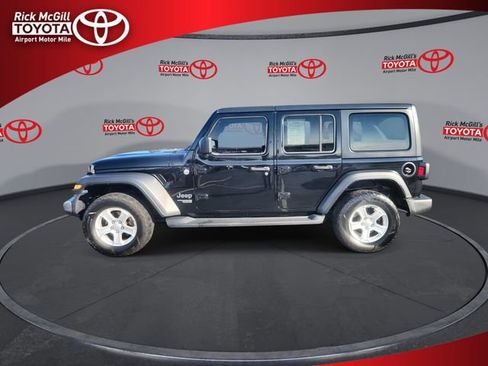 Used 2019 Jeep Wrangler Unlimited Sport S AWD/4WD image 5