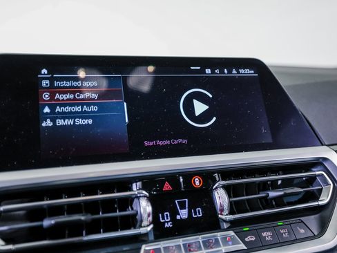 Used 2019 BMW 330i Sedan w/ Convenience Package image 18