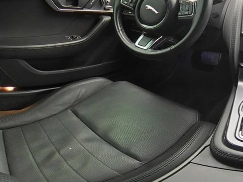 Used 2020 Jaguar F-TYPE R-Dynamic AWD/4WD image 19