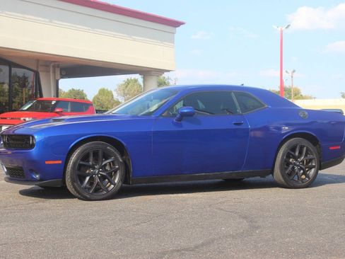 Used 2022 Dodge Challenger SXT w/ Plus Package RWD image 5
