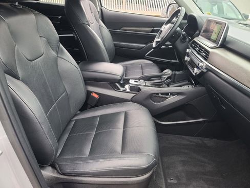 Used 2022 Kia Telluride EX w/ EX Premium Package image 21