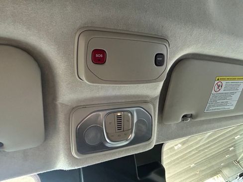 Used 2025 RAM ProMaster 2500 w/ Convenience Group image 40