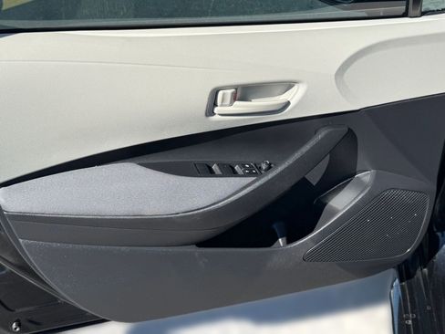 Certified 2022 Toyota Corolla L image 13