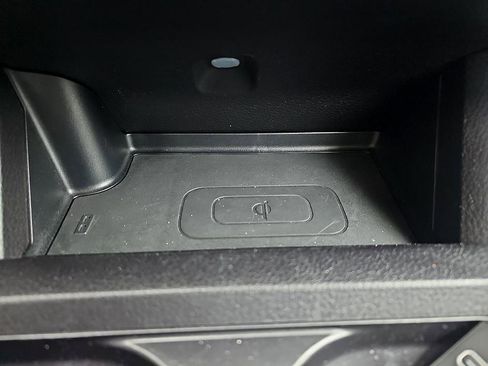 Used 2016 Toyota Tacoma TRD Off-Road image 24