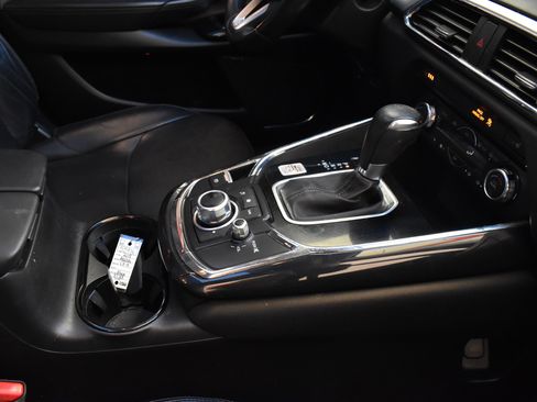 Used 2018 MAZDA CX-9 Touring w/ Touring Premium Package image 32