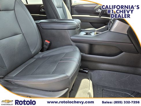 Used 2023 Chevrolet Suburban RST w/ Luxury Package AWD/4WD image 11
