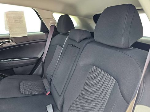 Used 2026 Kia Sportage LX FWD image 33