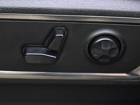 Used 2019 RAM 1500 Limited AWD/4WD image 14